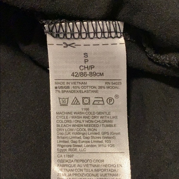 Banana Republic T-Shirt - Picture 3 of 3